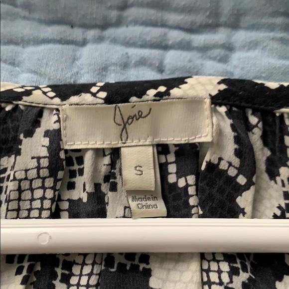Black and White Printed Joie Blouse - Picture 4 of 4